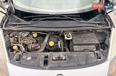 Минивэн Renault Scenic 2010 в 