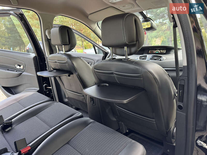 Минивэн Renault Scenic 2013 в Дрогобыче