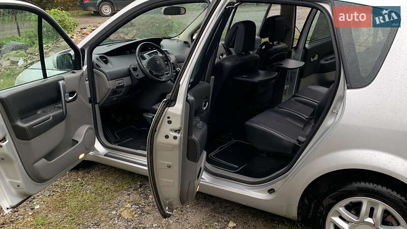 Минивэн Renault Scenic 2006 в Виннице