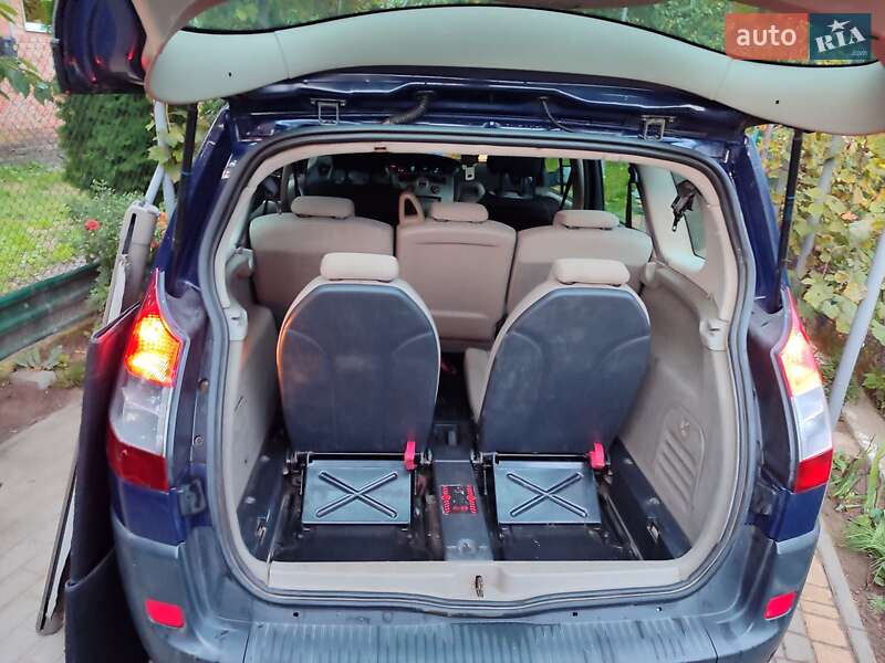 Мінівен Renault Scenic 2006 в Луцьку