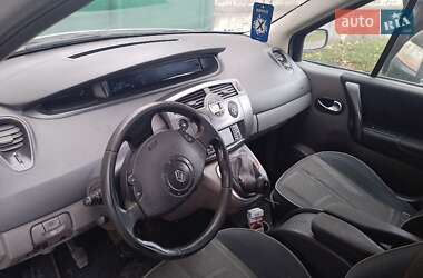 Минивэн Renault Scenic 2004 в 
