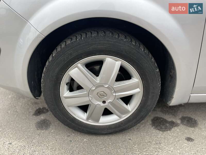 Минивэн Renault Scenic 2006 в Сумах
