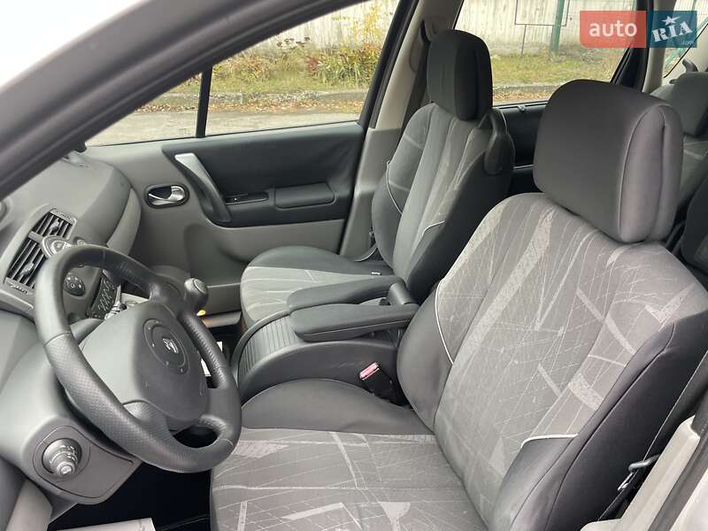 Минивэн Renault Scenic 2006 в Сумах