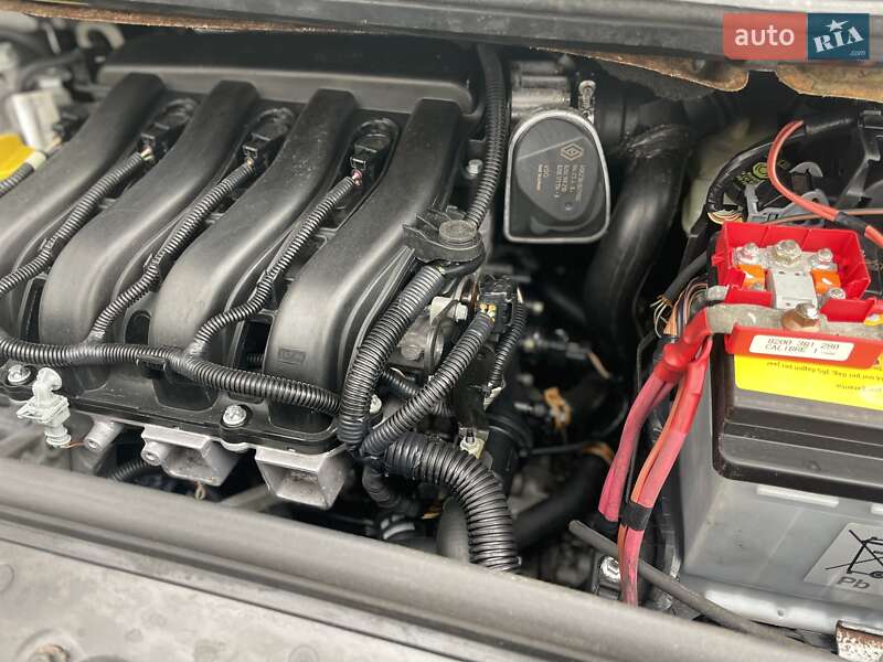 Минивэн Renault Scenic 2006 в Сумах