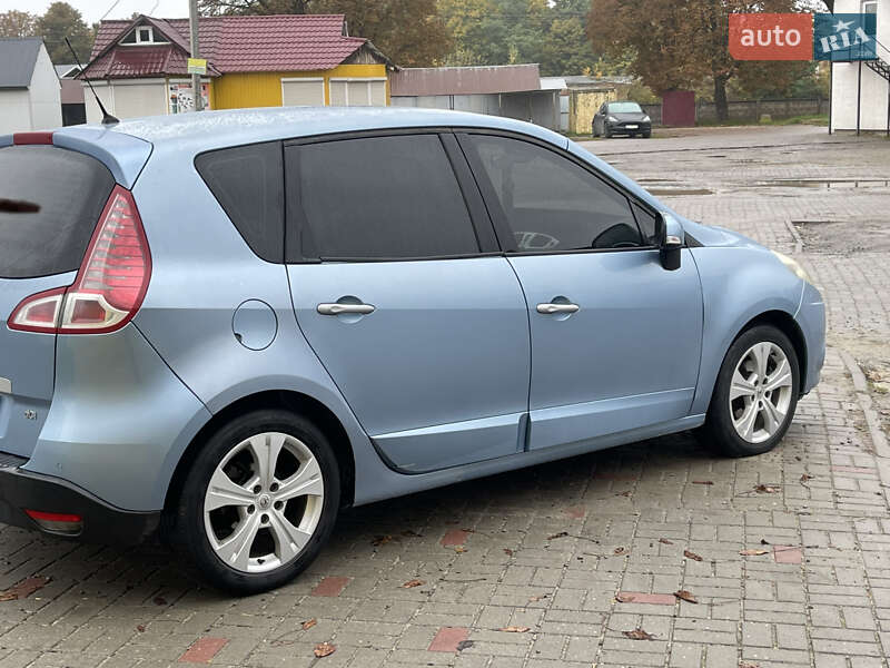 Минивэн Renault Scenic 2009 в Бродах