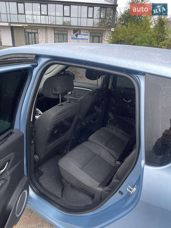 Минивэн Renault Scenic 2009 в Бродах