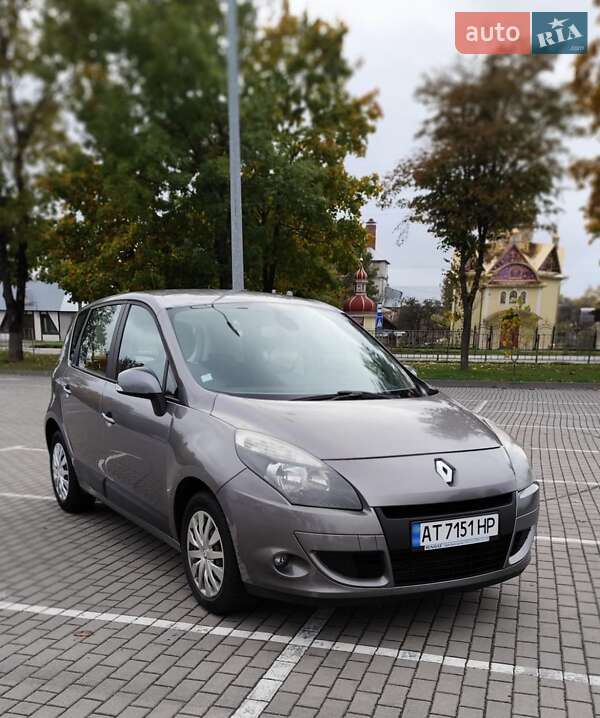 Минивэн Renault Scenic 2010 в Коломые
