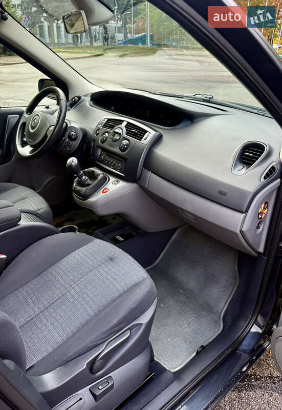 Минивэн Renault Scenic 2007 в Запорожье