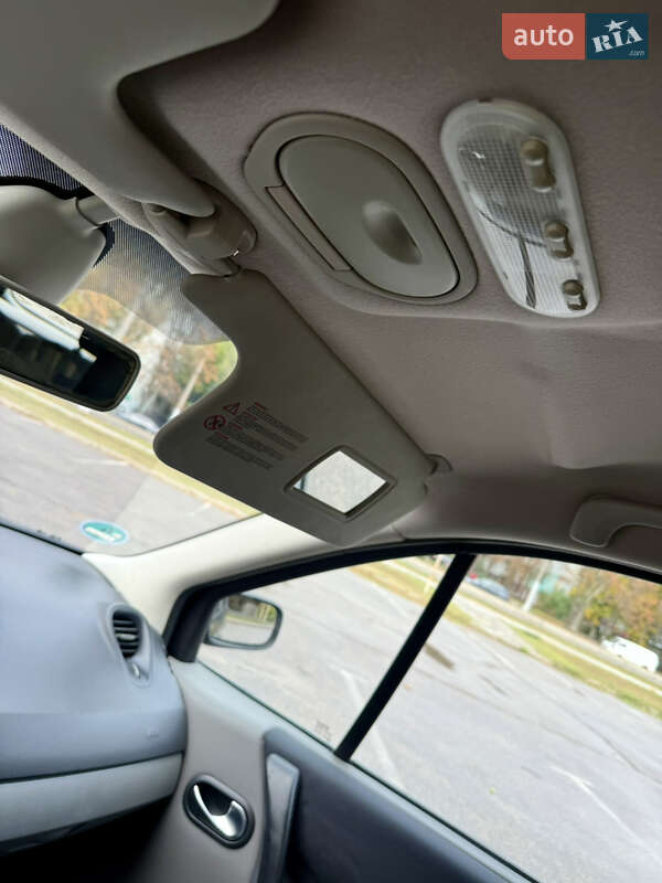 Минивэн Renault Scenic 2007 в Запорожье