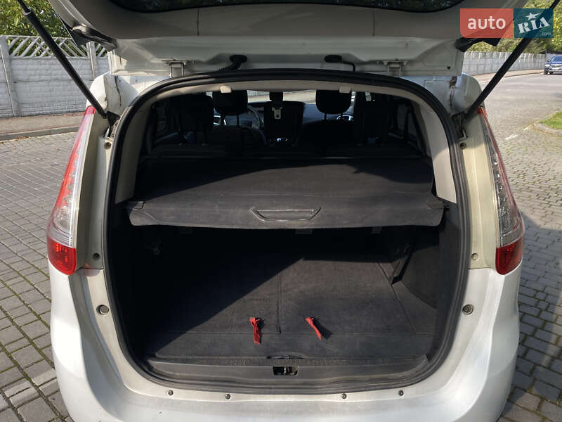 Минивэн Renault Scenic 2010 в Ивано-Франковске