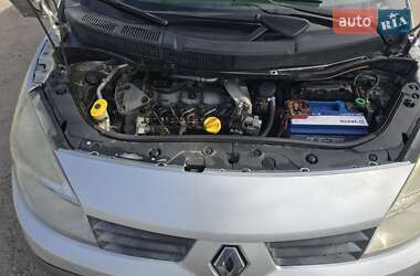 Минивэн Renault Scenic 2006 в  фото 24 Минивэн Renault Scenic 2006 в