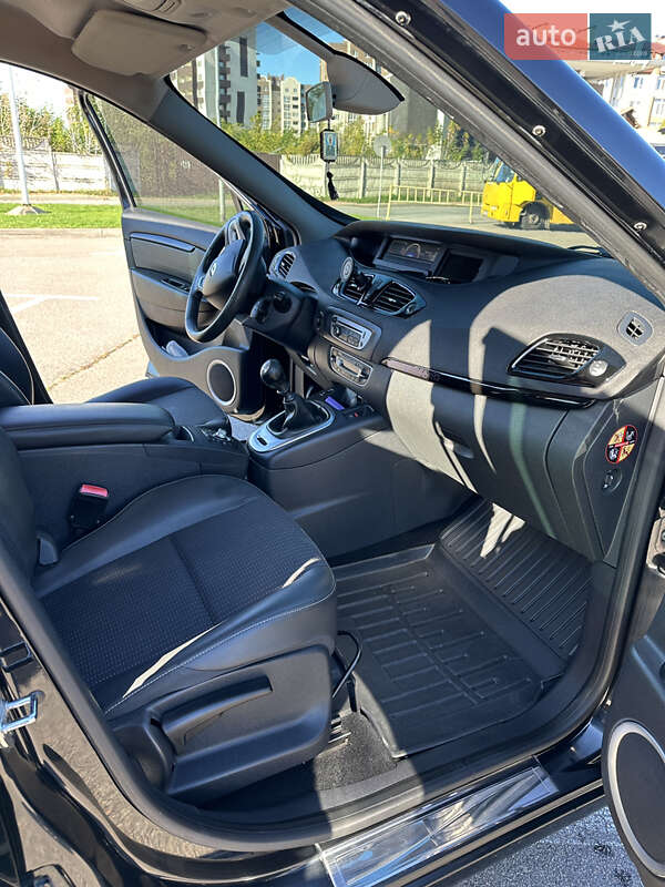 Минивэн Renault Scenic 2012 в Киеве