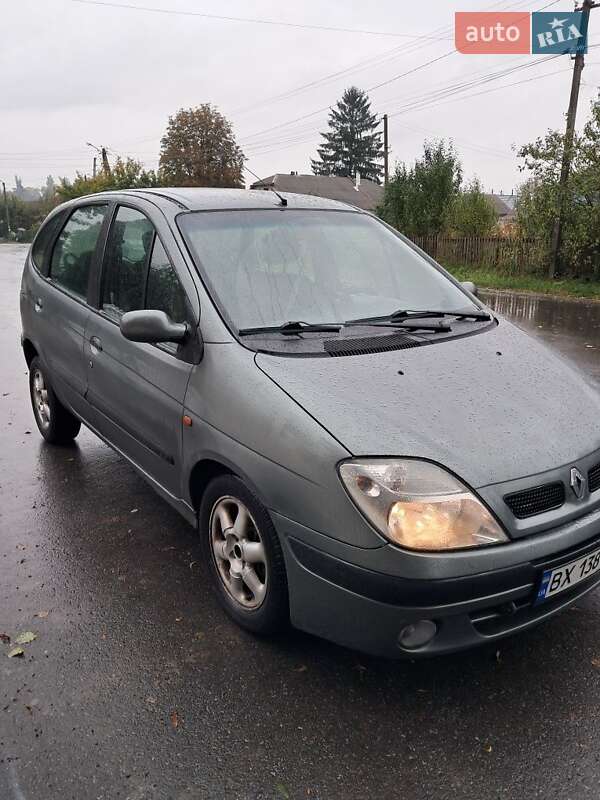 Минивэн Renault Scenic 2000 в 