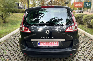 Минивэн Renault Scenic 2010 в 