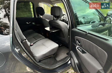 Минивэн Renault Scenic 2010 в 