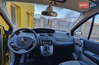 Минивэн Renault Scenic 2005 в 