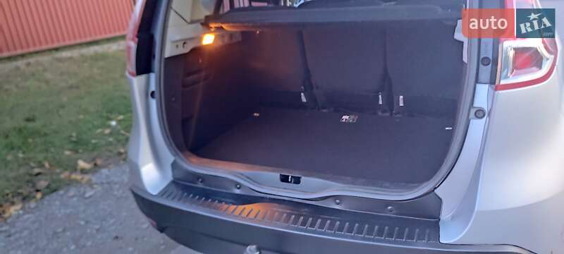 Минивэн Renault Scenic 2011 в Тернополе