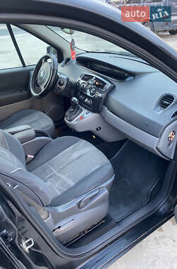 Минивэн Renault Scenic 2005 в 