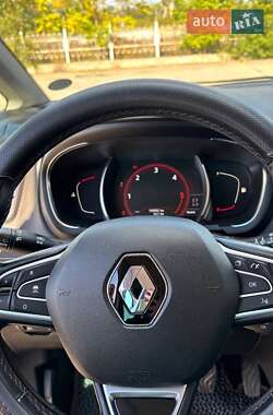 Мінівен Renault Scenic 2017 в  фото 28 Мінівен Renault Scenic 2017 в