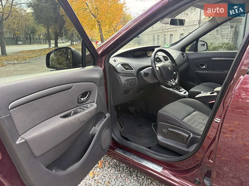 Минивэн Renault Scenic 2014 в Днепре