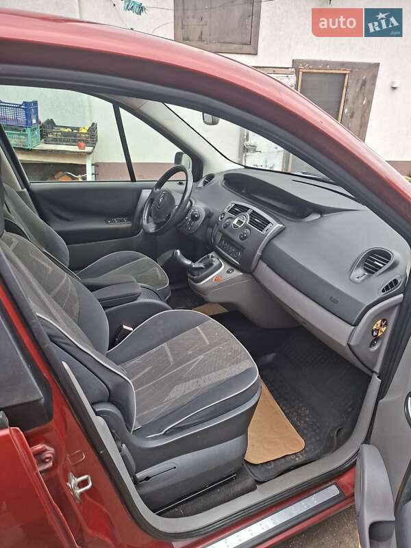 Минивэн Renault Scenic 2004 в Ивано-Франковске