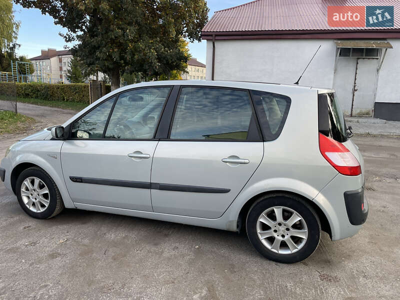 Минивэн Renault Scenic 2004 в Красилове