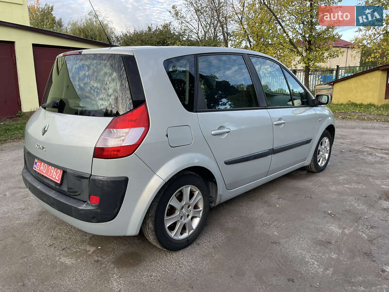 Минивэн Renault Scenic 2004 в Красилове
