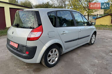 Минивэн Renault Scenic 2004 в 