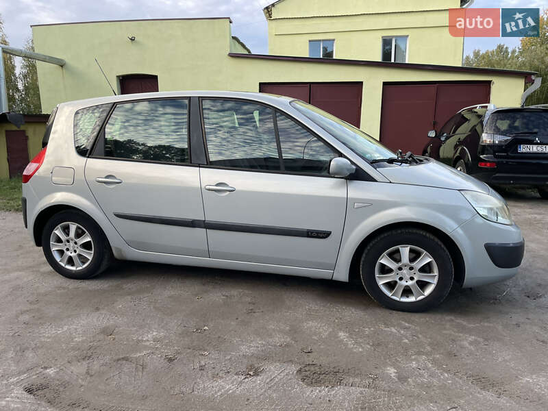 Минивэн Renault Scenic 2004 в Красилове