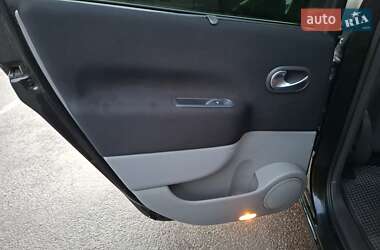 Минивэн Renault Scenic 2006 в 