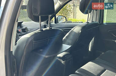 Минивэн Renault Scenic 2011 в 