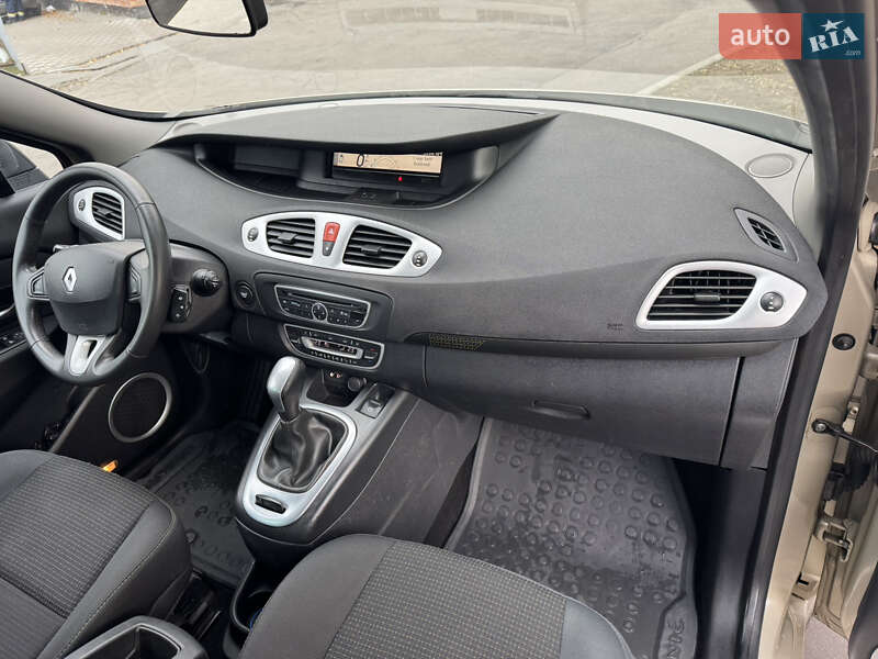 Мінівен Renault Scenic 2010 в Лубнах