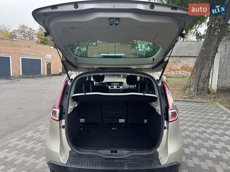 Мінівен Renault Scenic 2010 в Лубнах