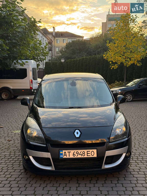 Минивэн Renault Scenic 2009 в Ивано-Франковске