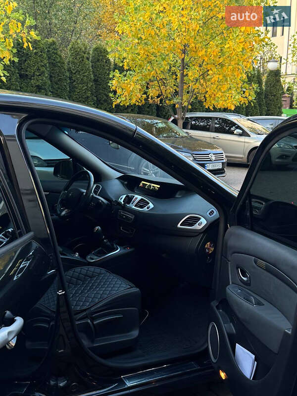 Минивэн Renault Scenic 2009 в Ивано-Франковске