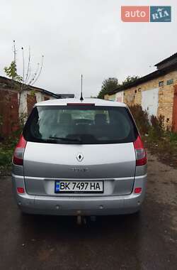 Минивэн Renault Scenic 2009 в 