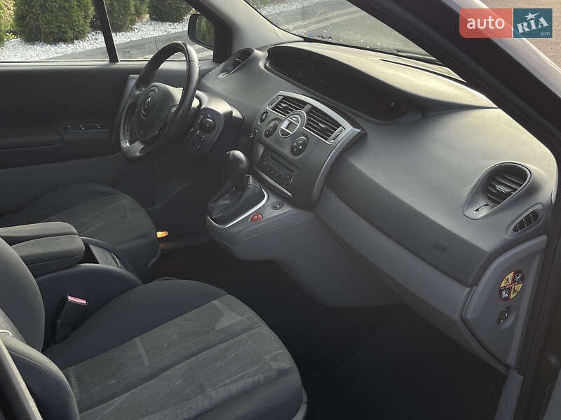 Минивэн Renault Scenic 2005 в Надворной