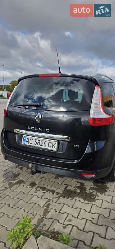 Минивэн Renault Scenic 2015 в Луцке