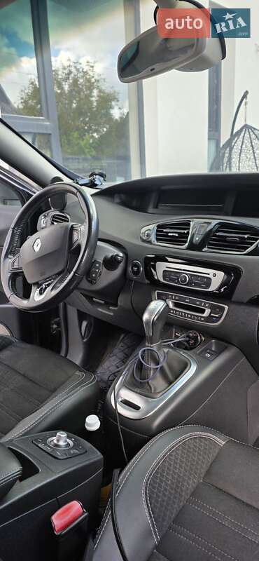 Минивэн Renault Scenic 2015 в Луцке