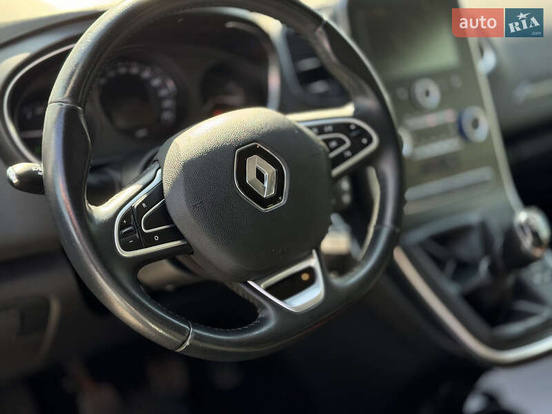 Мінівен Renault Scenic 2018 в Умані