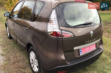 Минивэн Renault Scenic 2014 в 