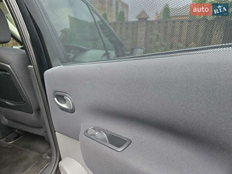 Минивэн Renault Scenic 2008 в Полтаве