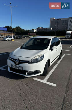 Мінівен Renault Scenic 2015 в 
