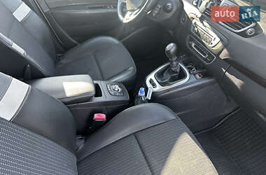 Мінівен Renault Scenic 2015 в 