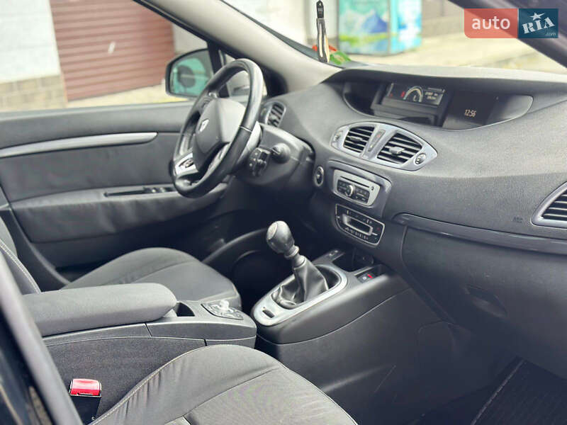 Мінівен Renault Scenic 2015 в Івано-Франківську фото 15 Мінівен Renault Scenic 2015 в Івано-Франківську