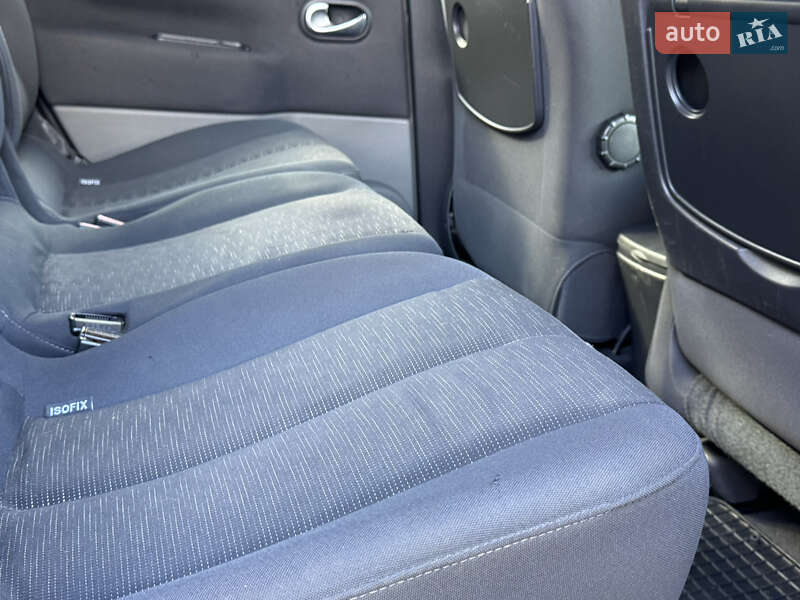 Минивэн Renault Scenic 2007 в Ровно