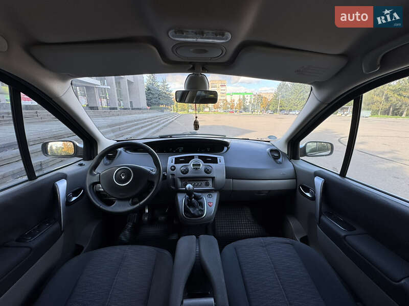Минивэн Renault Scenic 2007 в Ровно