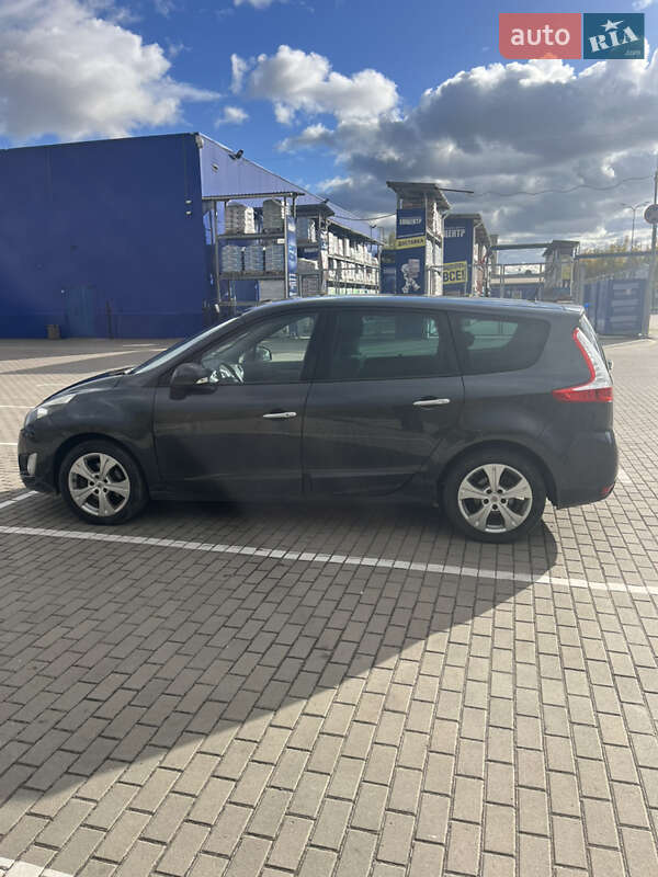 Минивэн Renault Scenic 2009 в Дубно