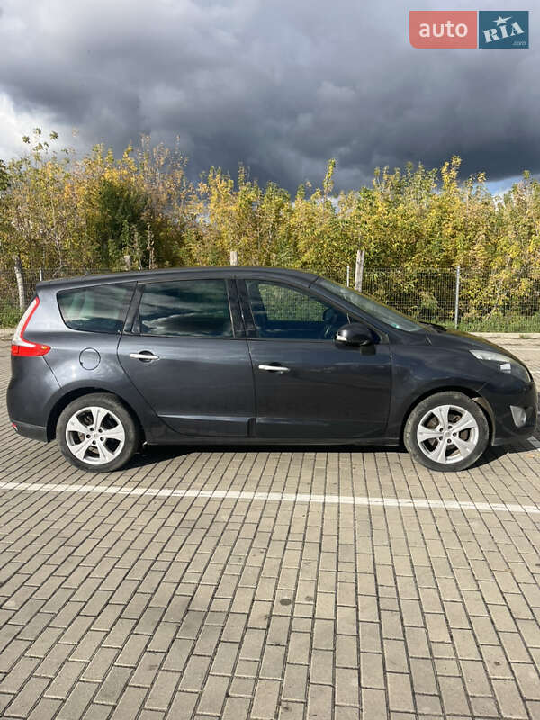 Минивэн Renault Scenic 2009 в Дубно
