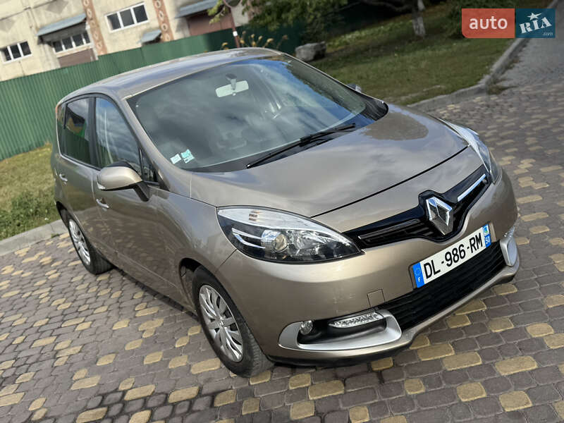 Минивэн Renault Scenic 2014 в 